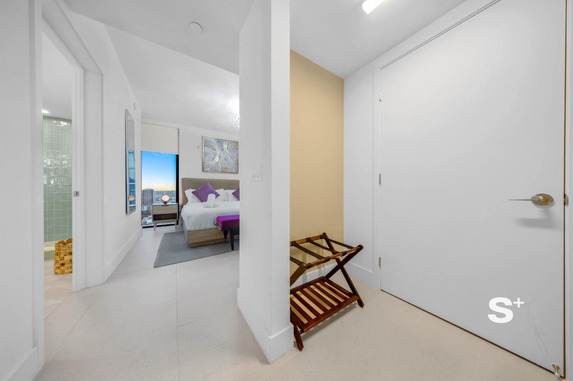 Apartment Stylish 2bd In Downtown With Stunning Skyline View