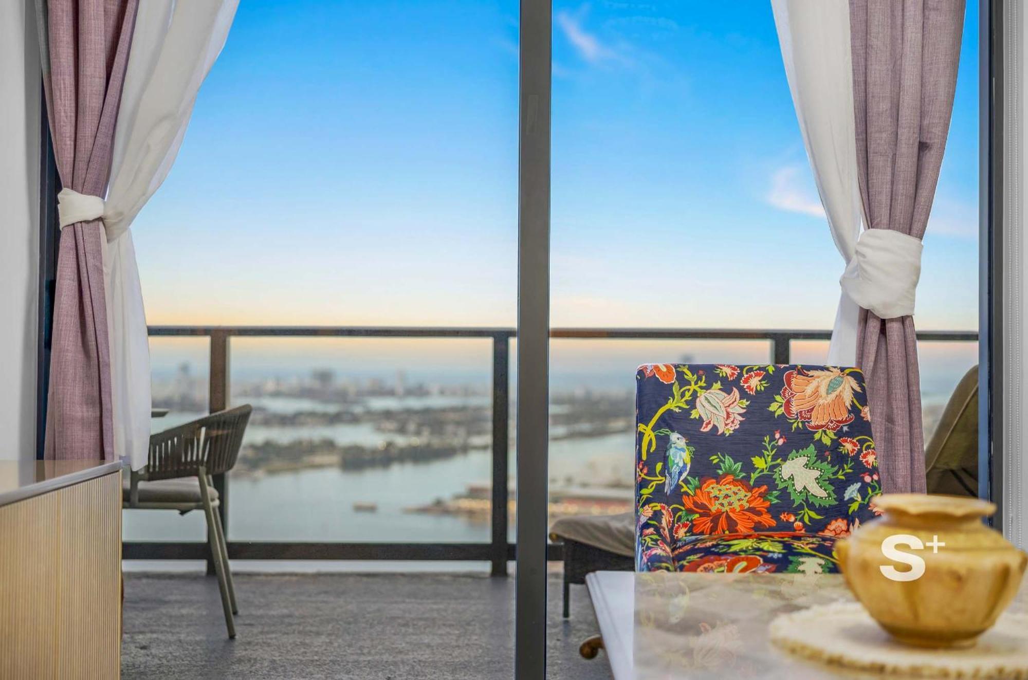 Stylish 2bd In Downtown With Stunning Skyline View * Miami