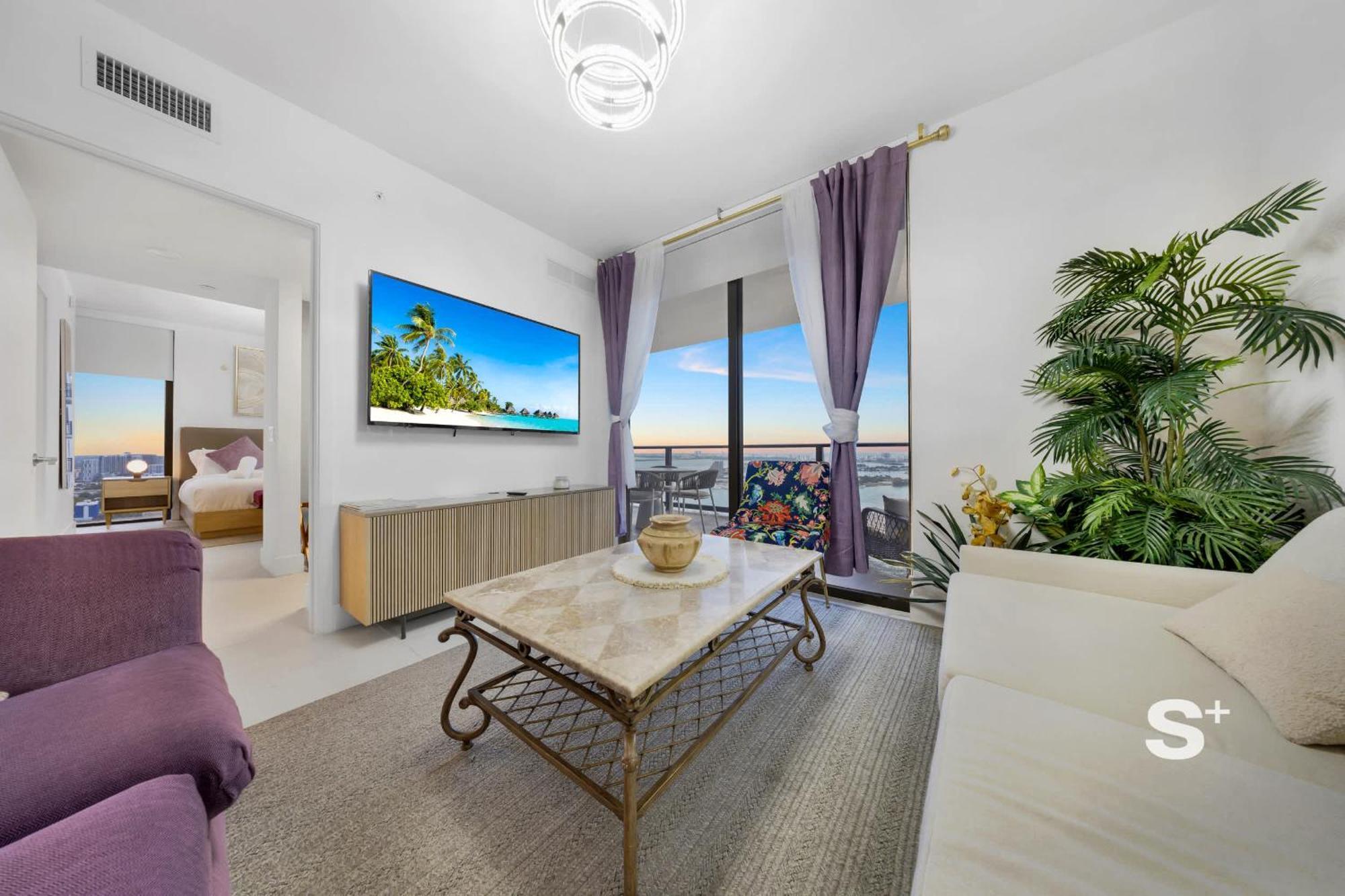 Stylish 2bd In Downtown With Stunning Skyline View